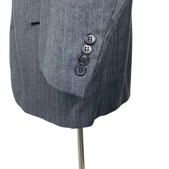C&R Clothiers 2 Piece Suit 44R/36W Grey Pinstripe 2 Button Single Vent Jacket - Picture 6 of 16